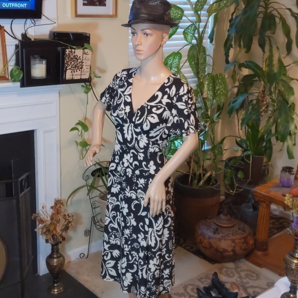 Chaps beautiful summer dress